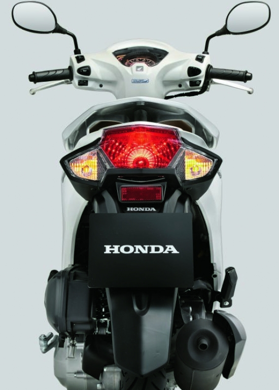 Honda vision 2015 thời trang hơn thanh lịch hơn - 2